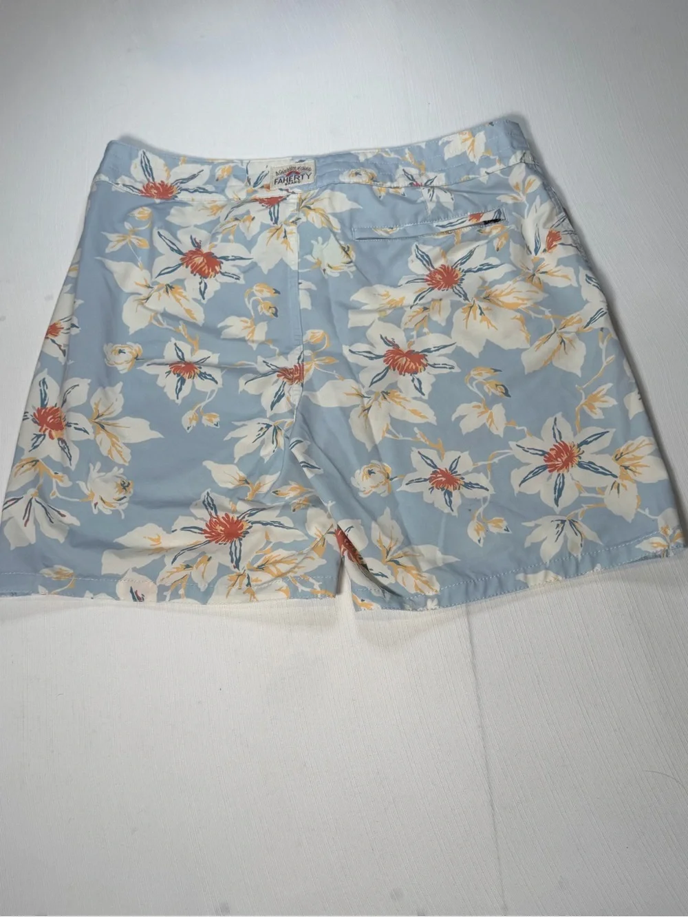 Faherty Brand Mens 32 Floral Shorts Surf Golf Boardshorts Stretch Swim Beach